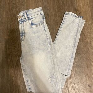 Women’s American Eagle jeans
